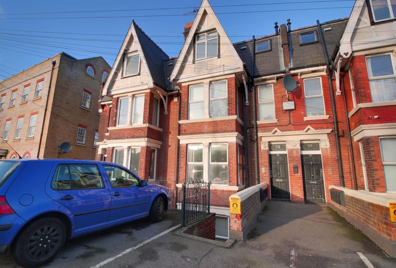34 New Road Apartment Rochester  Exterior foto